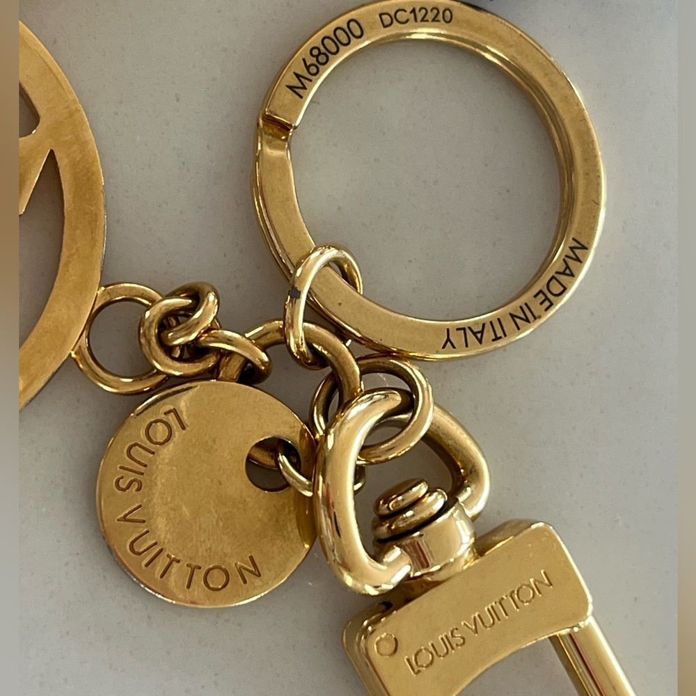 Louis Vuitton LV Circle Bag Charm and Key Ring Key Holder Gold 2020 Bag Jewelry - Picture 6 of 12